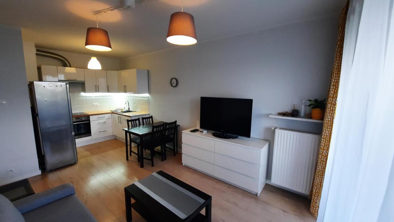 Ursa - Wygodny Apartament I Bezplatny Parking Na Miejscu Appartement Warschau Buitenkant foto