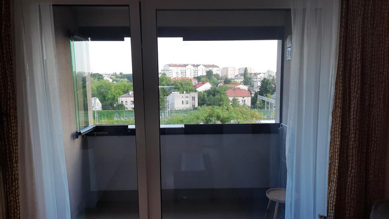 Ursa - Wygodny Apartament I Bezplatny Parking Na Miejscu Appartement Warschau Buitenkant foto